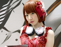 【WF2016夏】豪華絢爛！各ブースを華やかに彩った「コンパニオン」特集 03