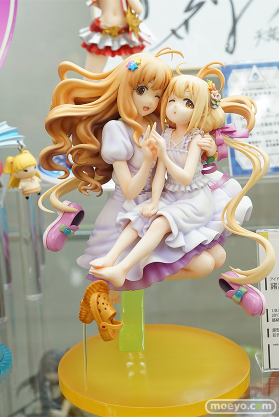 秋葉原の新作フィギュア展示の様子画像06