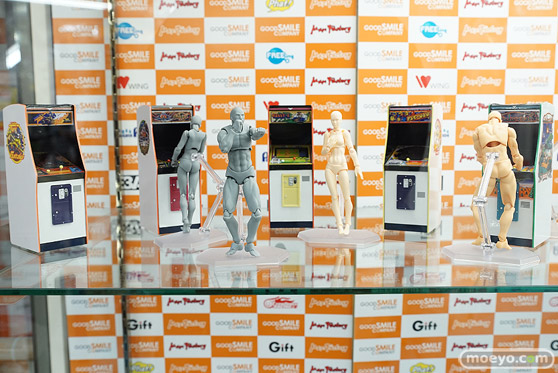 秋葉原の新作フィギュア展示の様子画像23