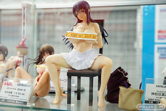 秋葉原の新作フィギュア展示の様子13