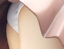 コトブキヤ新作フィギュア「亜人ちゃんは語りたい 小鳥遊ひかり」彩色サンプルがコトブキヤ秋葉原館で展示！