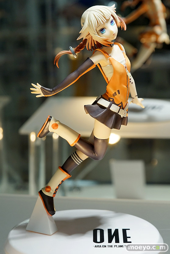 秋葉原の新作フィギュア展示の様子08