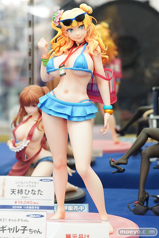 秋葉原の新作フィギュア展示の様子34