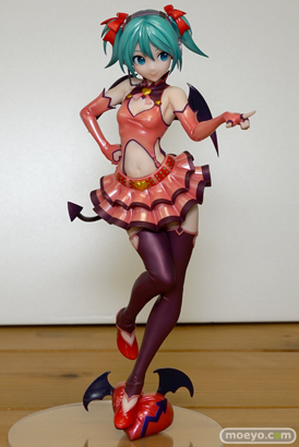 マックスファクトリーの初音ミク -Project DIVA- F 2nd 初音ミク ハートハンターVer.の新作フィギュア彩色サンプル画像02