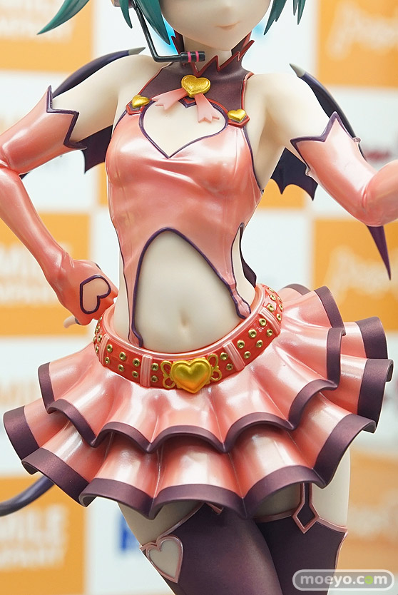 マックスファクトリーの初音ミク -Project DIVA- F 2nd 初音ミク ハートハンターVer.の新作フィギュア彩色サンプルお尻展示画像04