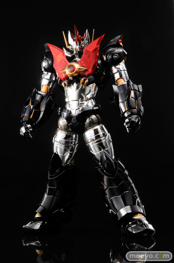 ホビージャパンのRIOBOT マジンカイザー -マジンパワー発動Ver.-の新作フィギュア彩色サンプル画像02