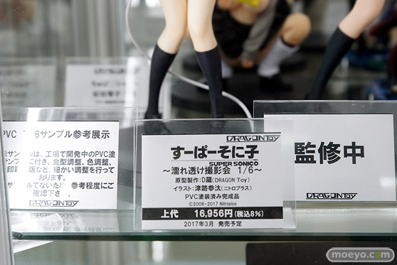 秋葉原の新作フィギュア展示の様子11