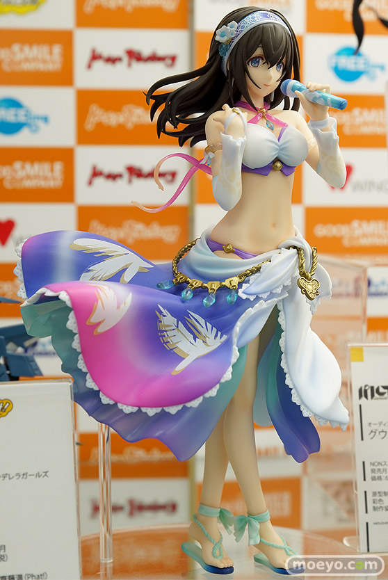 秋葉原での新作フィギュア展示の様子12