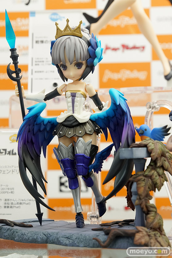 秋葉原での新作フィギュア展示の様子14