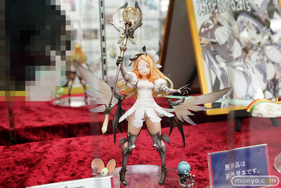 秋葉原での新作フィギュア展示の様子28