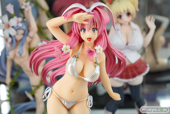 秋葉原の新作フィギュア展示の様子07