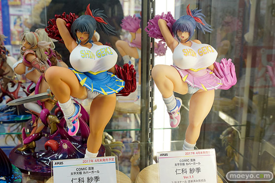 秋葉原の新作フィギュア展示の様子10