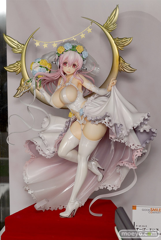 アニメジャパン2017のグッドスマイルカンパニーの新作スケールフィギュア展示の様子27