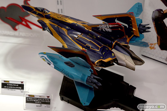 アニメジャパン2017のトムス・エンタテインメント　フロンティアワークス　株式会社サテライト　講談社キャラクターグッズマーケット　きゃらぐま　東映アニメーション　ブース新作フィギュア展示の様子19