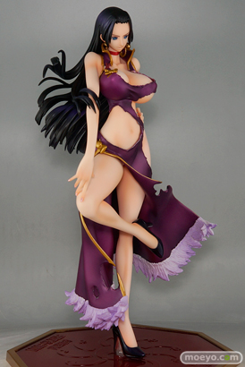 メガハウスのPortrait.Of.Piratesワンピース LIMITED EDITION ボア・ハンコック Ver.3D2Yの新作フィギュア製品版画像02