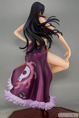 メガハウスのPortrait.Of.Piratesワンピース LIMITED EDITION ボア・ハンコック Ver.3D2Yの新作フィギュア製品版画像04