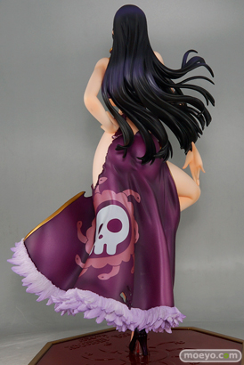 メガハウスのPortrait.Of.Piratesワンピース LIMITED EDITION ボア・ハンコック Ver.3D2Yの新作フィギュア製品版画像05