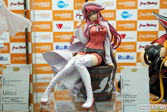 秋葉原の新作フィギュア展示の様子30