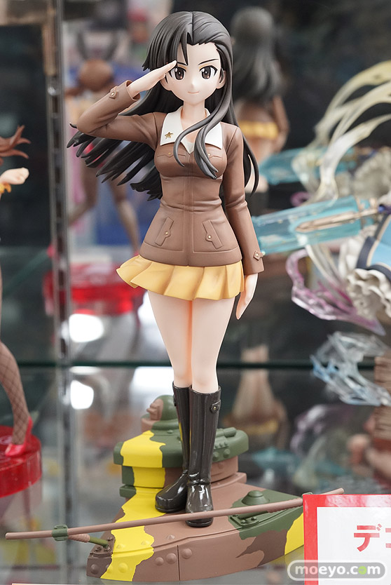 秋葉原の新作フィギュア展示の様子40