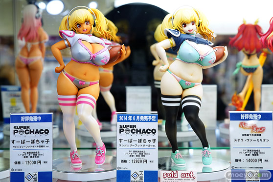 秋葉原の新作フィギュア展示の様子44