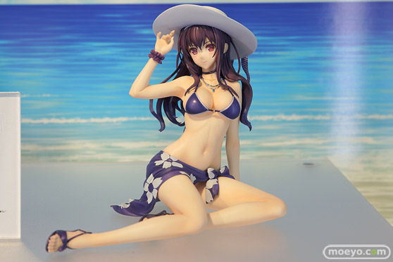 秋葉原の新作フィギュア展示の様子01