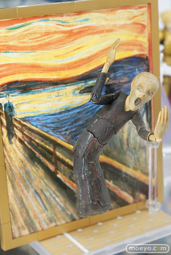 秋葉原の新作フィギュア展示の様子10