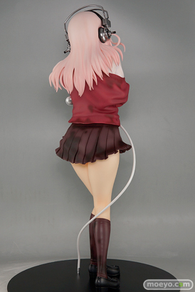 ドラゴントイのすーぱーそに子 濡れ透け撮影会　1/6 冬コーデver.の新作フィギュア彩色サンプル画像04