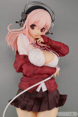 ドラゴントイのすーぱーそに子 濡れ透け撮影会　1/6 冬コーデver.の新作フィギュア彩色サンプル画像09