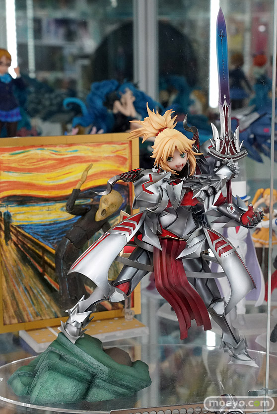 秋葉原の新作フィギュア展示の様子05