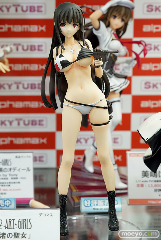 秋葉原の2017年ゴールデンウィーク中の新作フィギュア展示の様子29