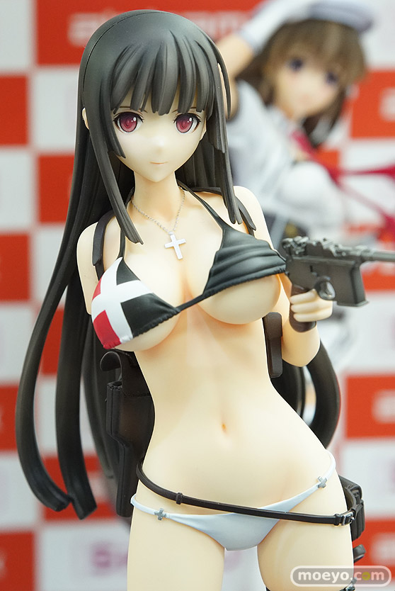 秋葉原の2017年ゴールデンウィーク中の新作フィギュア展示の様子30