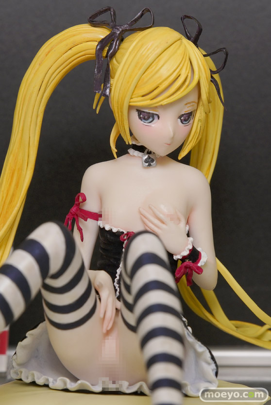 ブラックベリーの彼女×彼女×彼女 織節真冬 Self-pleasure Ver.ブラックカラーの新作フィギュア彩色サンプル画像06