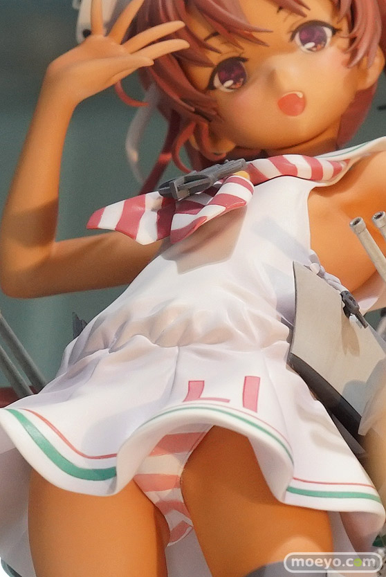 秋葉原の新作フィギュアの展示の様子05