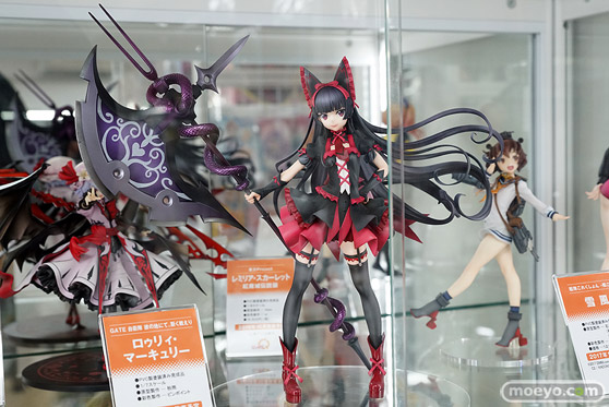 秋葉原の新作フィギュアの展示の様子14