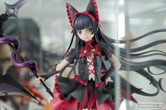 秋葉原の新作フィギュアの展示の様子15