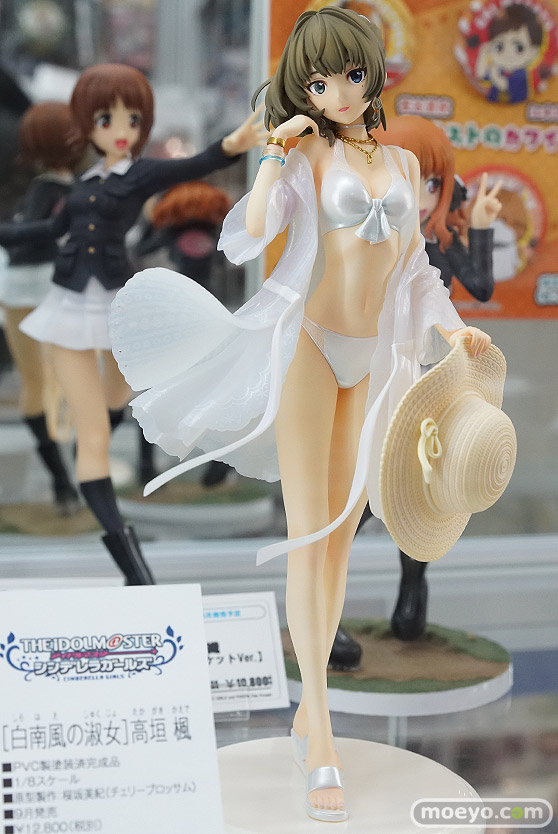 秋葉原の新作フィギュアの展示の様子18