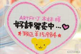 秋葉原の新作フィギュアの展示の様子23