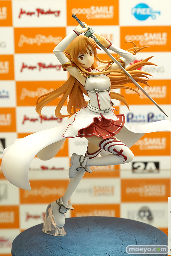 秋葉原の新作フィギュアの展示の様子30