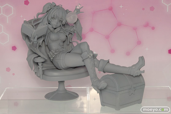 メガホビEXPO 2017 Spring アルターブースの新作フィギュア展示の様子03