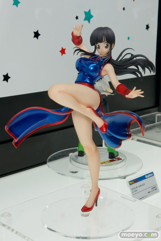 メガホビEXPO 2017 Spring メガハウス　ブースの新作フィギュア展示の様子01