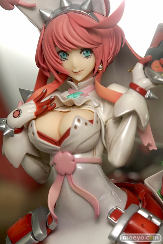 秋葉原の新作フィギュア展示の様子04