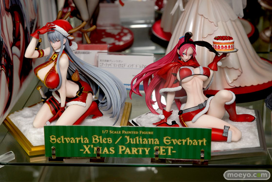 秋葉原の新作フィギュア展示の様子06