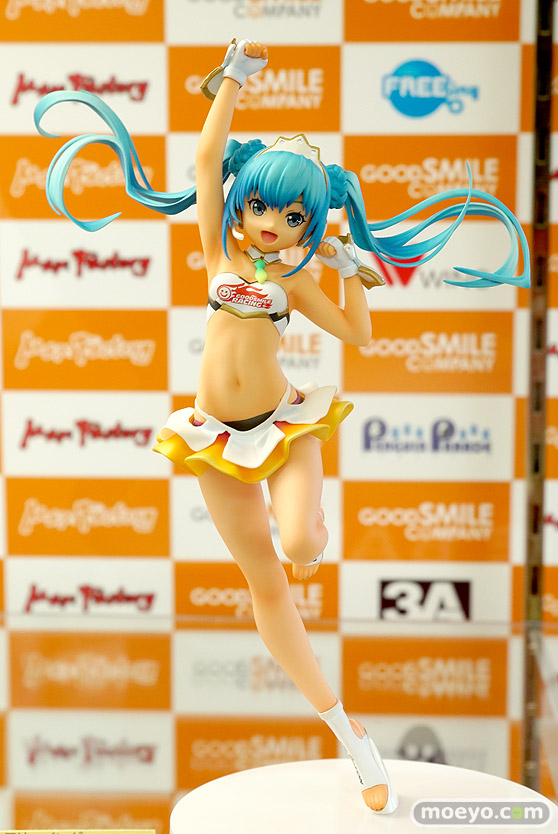 秋葉原の新作フィギュア展示の様子12