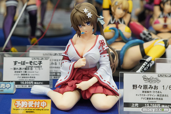 秋葉原の新作フィギュアサンプル展示の様子36