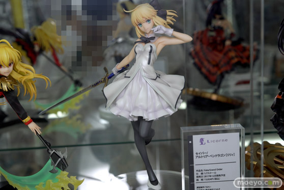 秋葉原新作フィギュア展示の様子01