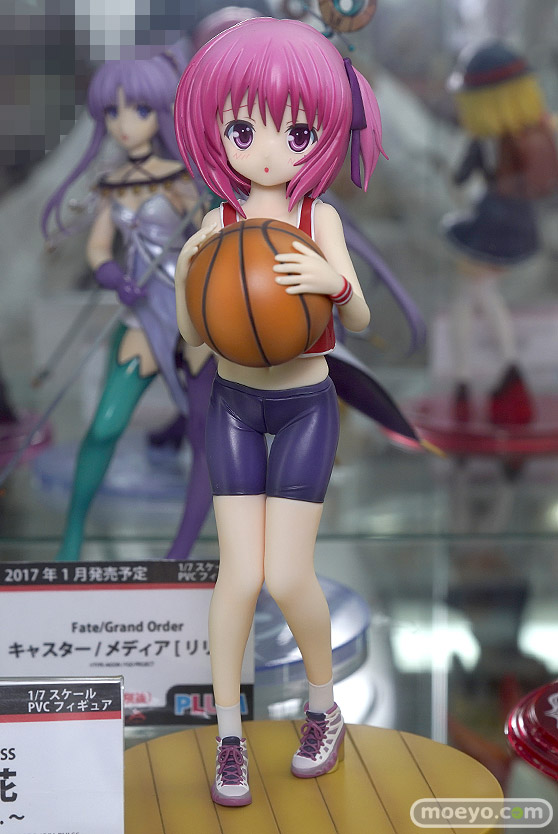 秋葉原新作フィギュア展示の様子05