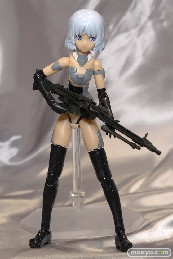 画像　サンプル　レビュー　フィギュア　【トレジャーフェスタin有明17】　OM規格 White Noise 鶴の館 03