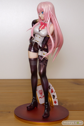マックスファクトリーの初音ミク -Project DIVA- F 2nd 巡音ルカ テンプテーションVer.の新作フィギュア彩色サンプル画像08