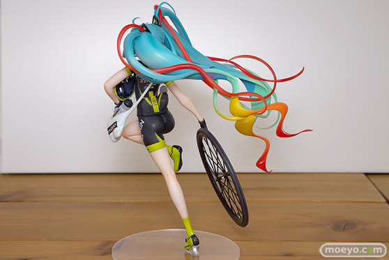 マックスファクトリーの初音ミクGTプロジェクト レーシングミク 2016 TeamUKYO応援Ver. の新作フィギュア彩色サンプル画像06