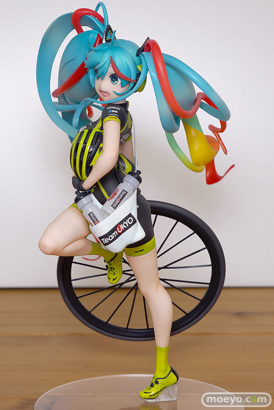 マックスファクトリーの初音ミクGTプロジェクト レーシングミク 2016 TeamUKYO応援Ver. の新作フィギュア彩色サンプル画像08